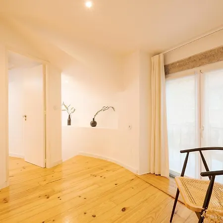 Appartement The Yellow House Spacious Duplex In Prazeres District *