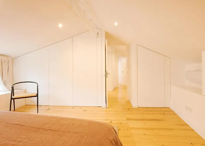 The Yellow House - Duplex Apartment Lissabon