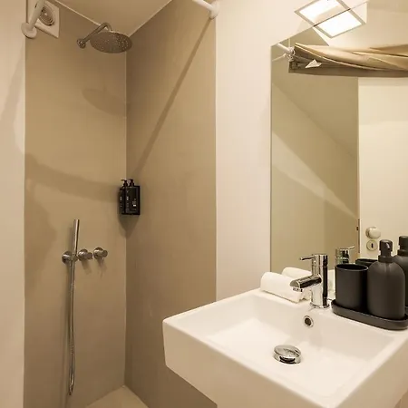 The Yellow House - Duplex